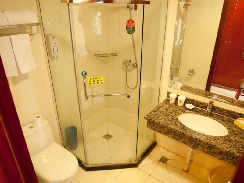 Greentree Inn Shandong Rizhao East Haiqu Road Business Hotel מראה חיצוני תמונה